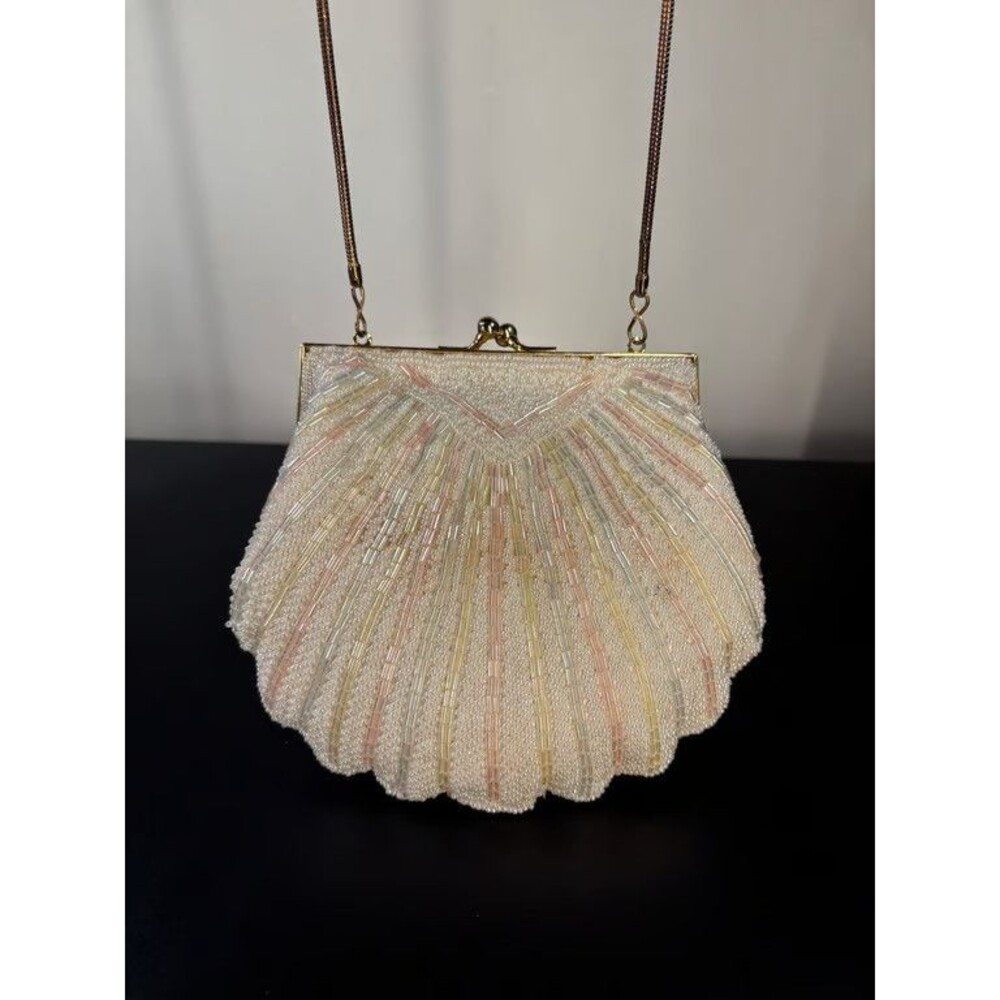 Carla Marchi Beaded Evening Bag White Iridescent Shell Shape Clutch Chain Purse